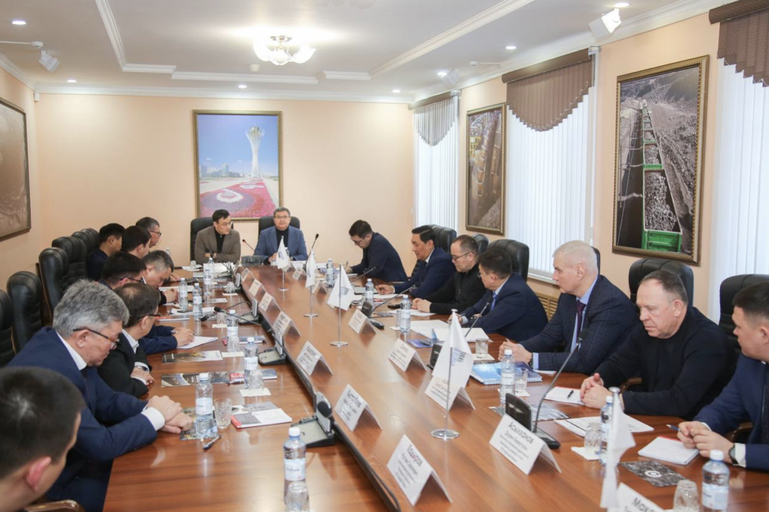 Field meeting on occupational safety held at Bogatyr Komir and Ekibastuz SDPP-1